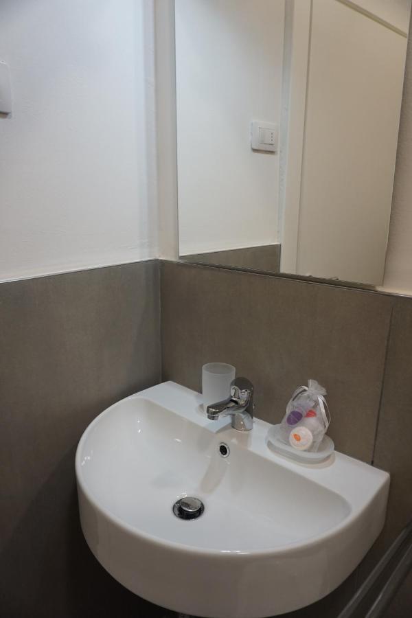 Holiday Rooms Firenze Bagian luar foto