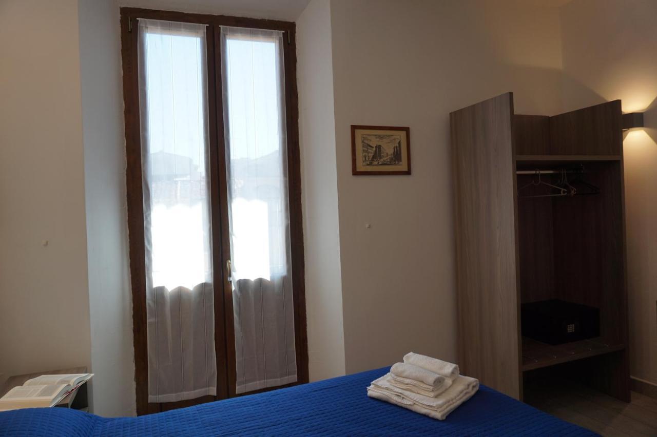 Holiday Rooms Firenze Bagian luar foto