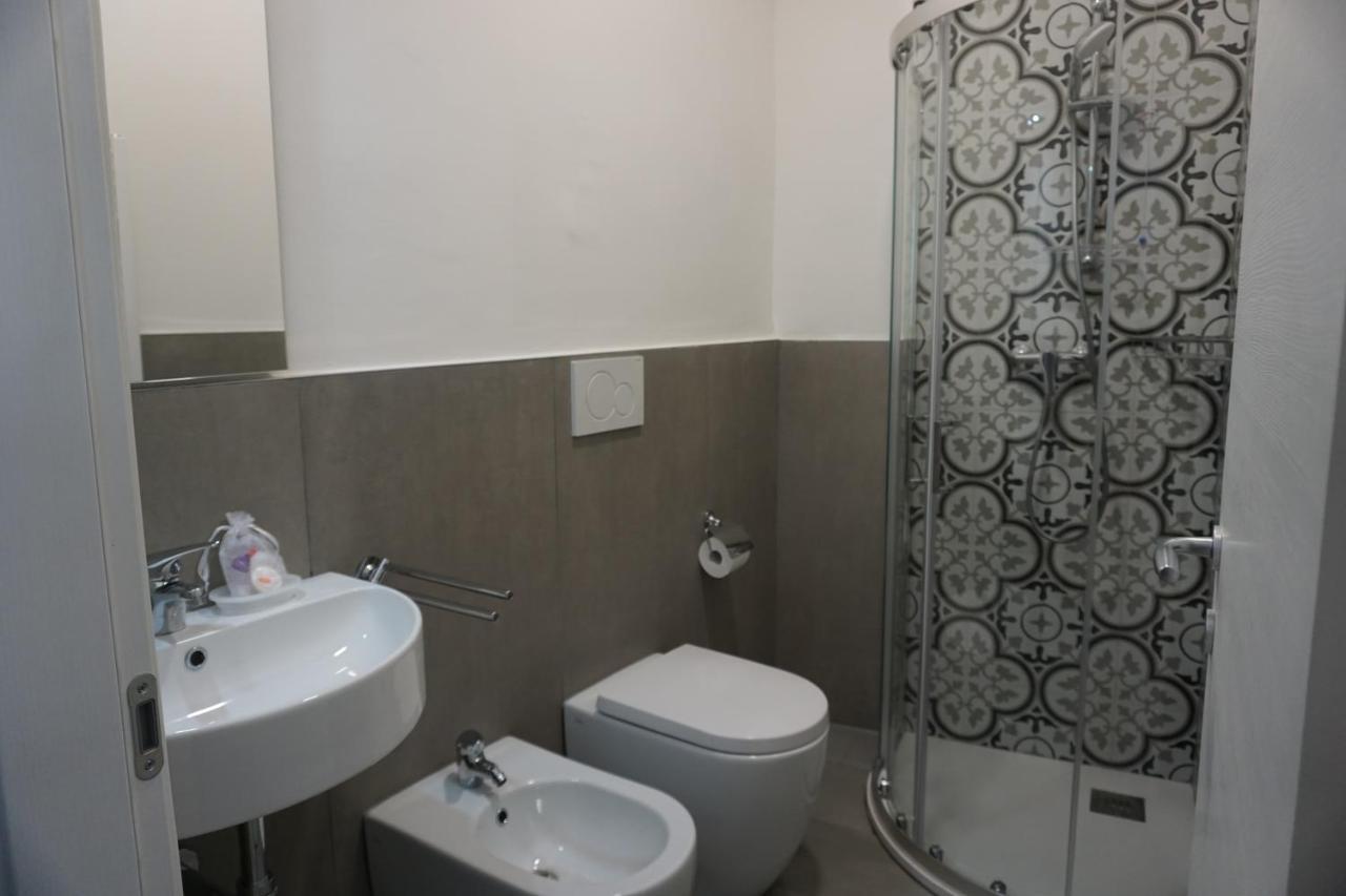 Holiday Rooms Firenze Bagian luar foto