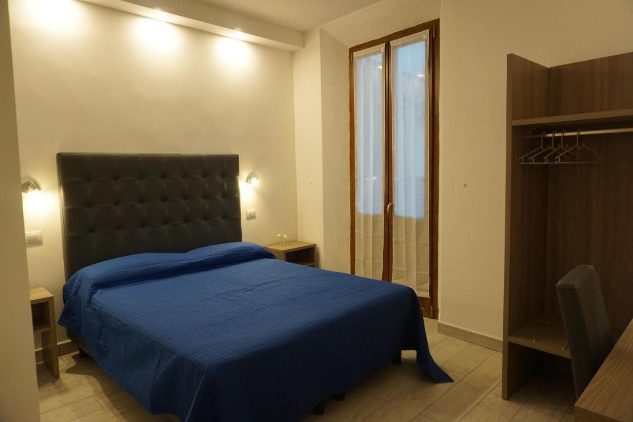 Holiday Rooms Firenze Bagian luar foto
